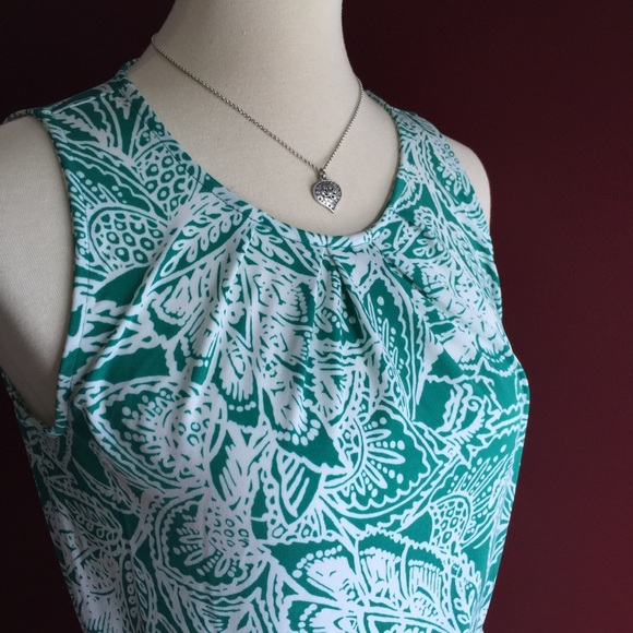 Ann Taylor Dresses & Skirts - Ann Taylor/Loft Floral Dress